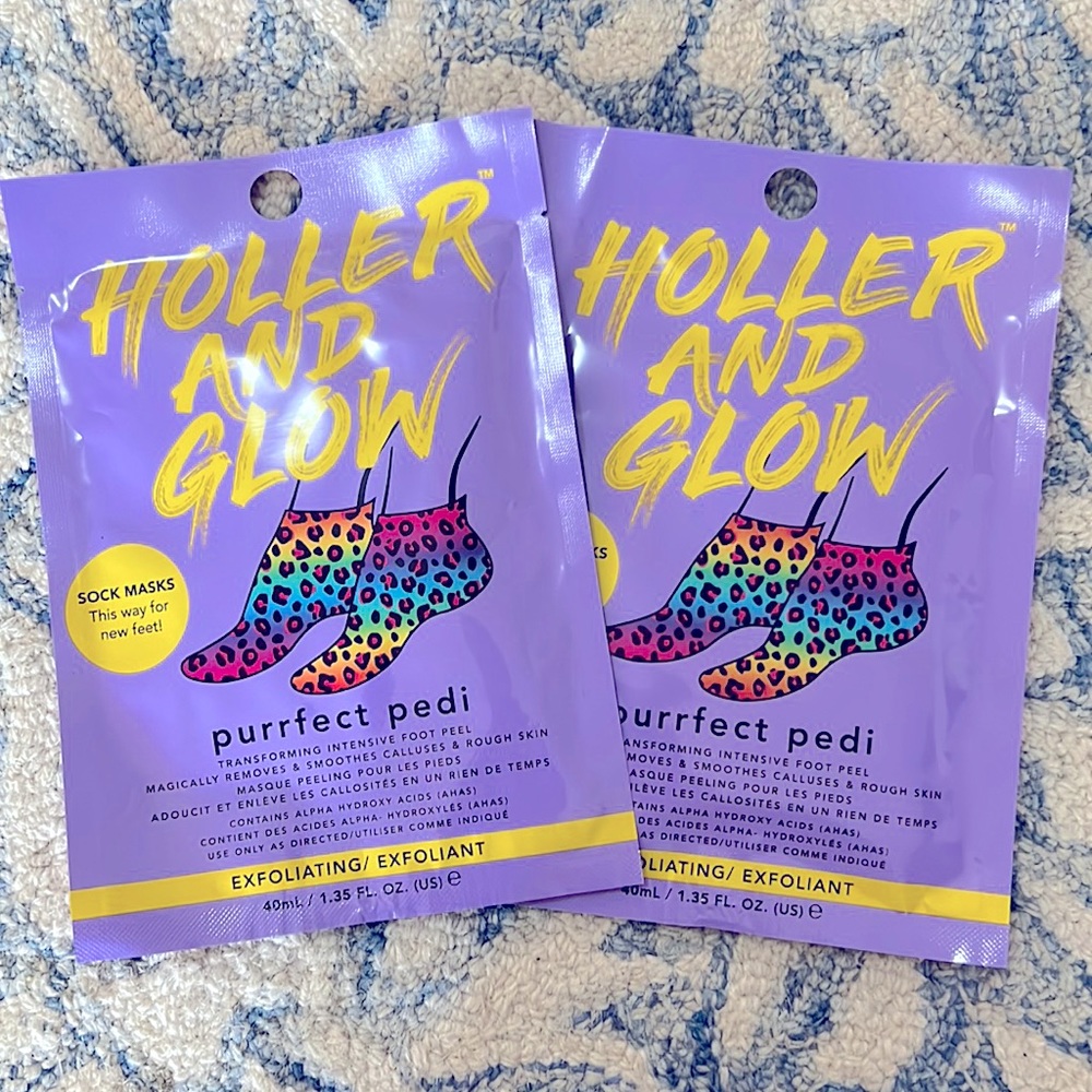 Set of Two Holler & Glow Pedicure Foot Mask